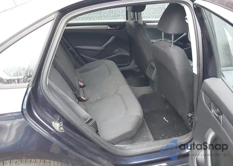 2014 Volkswagen Passat 2.5L S z USA, uszkodzony, nr VIN 1VWAP7A30EC003467